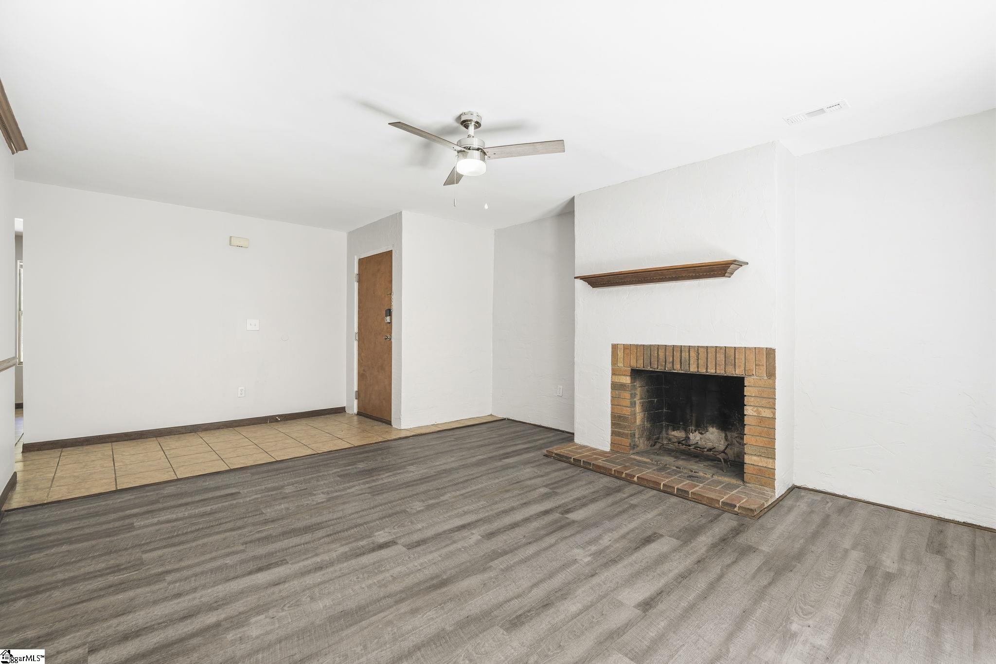211 Brookside Drive Duncan, SC 29334 - Photo 6 of 31