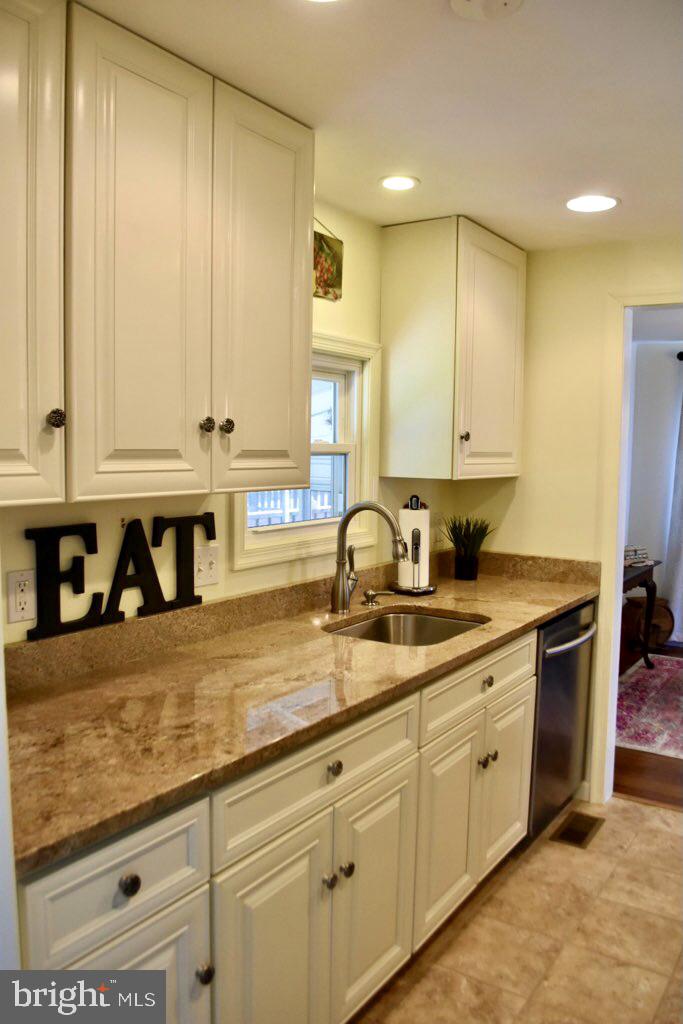 7309 Gunpowder Road Baltimore, MD 21220 - Photo 10 of 47 Granite Countertops