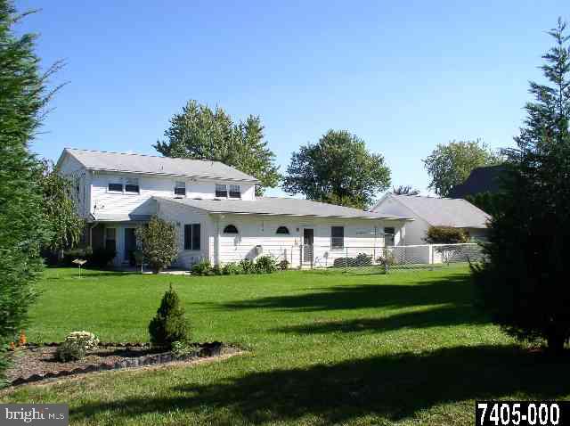2280 Sutton Road York, PA 17403 - Photo 2 of 9