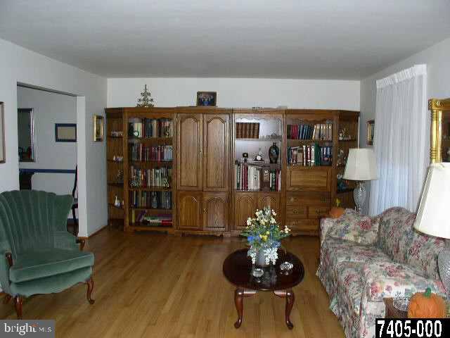 2280 Sutton Road York, PA 17403 - Photo 4 of 9