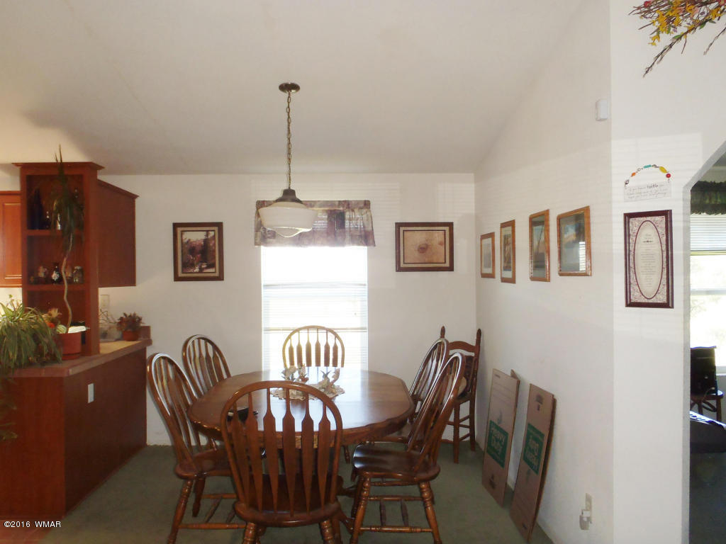 2342 Laguna Road Show Low, AZ 85901 - Photo 9 of 18