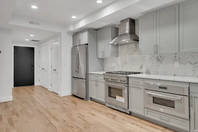 $3,600 | 50 Hichborn Street, Unit 408, Boston, MA 02135