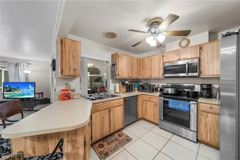 $305,000 | 1501 Southeast 19th Lane, Cape Coral, FL 33990