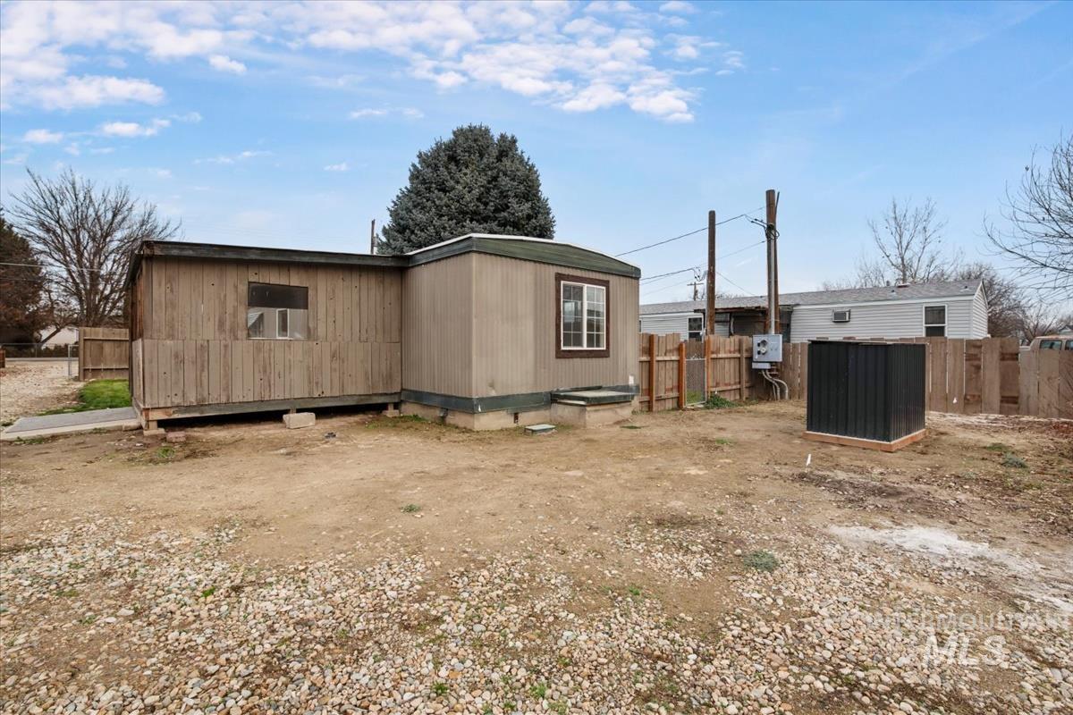 10167 Maymie Road Boise, ID 83714 - Photo 23 of 31 View of property exterior