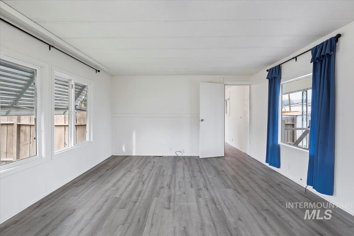 10167 Maymie Road Boise, ID 83714 - Photo 4 of 31