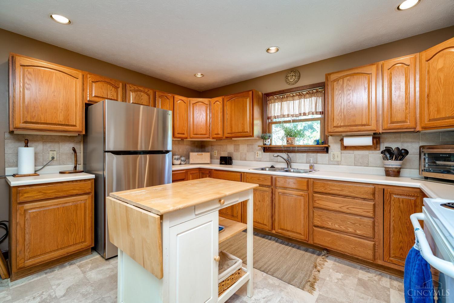 2988 Cemetery Road Xenia, OH 45385 - Photo 12 of 31 Gallery Image 12