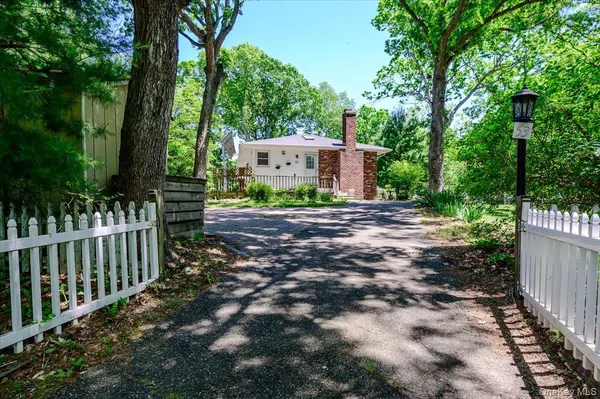 $615,000 | 53 Ehrhardt Way, Islandia, NY 11749