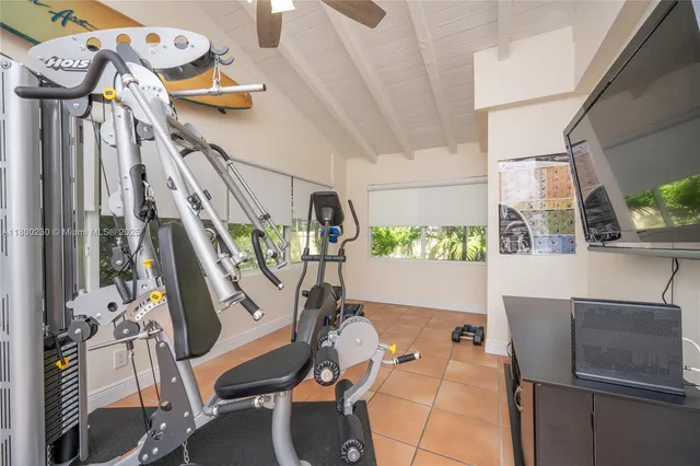 $15,000 | 2855 Southwest 17th Avenue, Miami, FL 33133