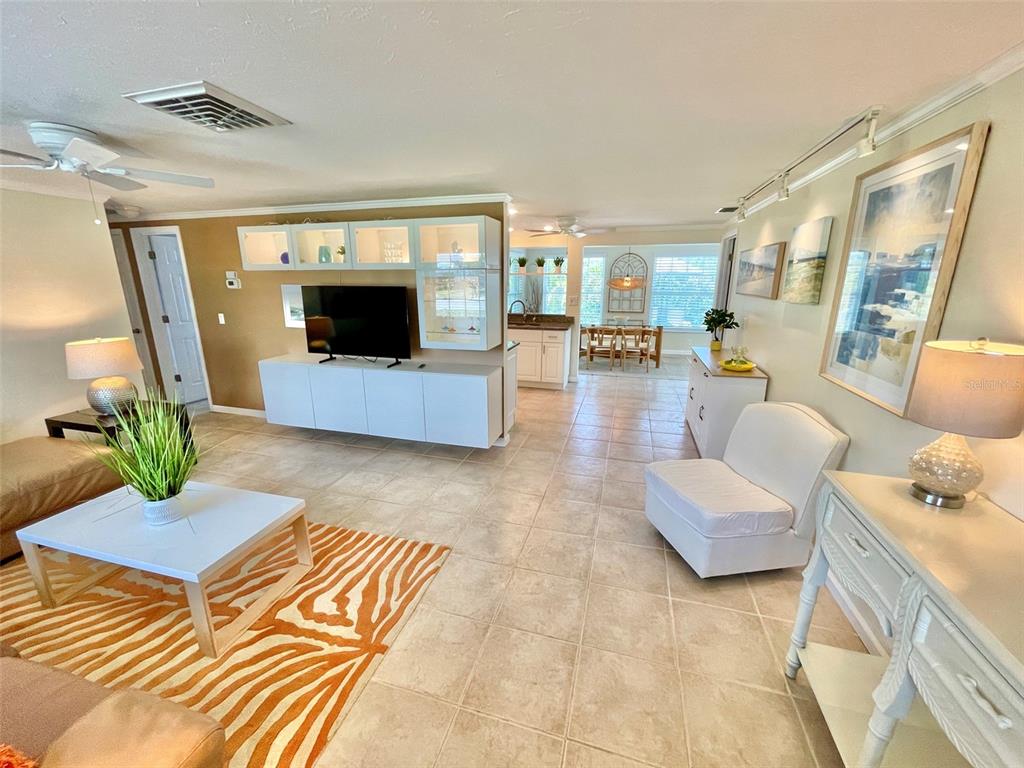 5240 Drew Road Venice, FL 34293 - Photo 5 of 44