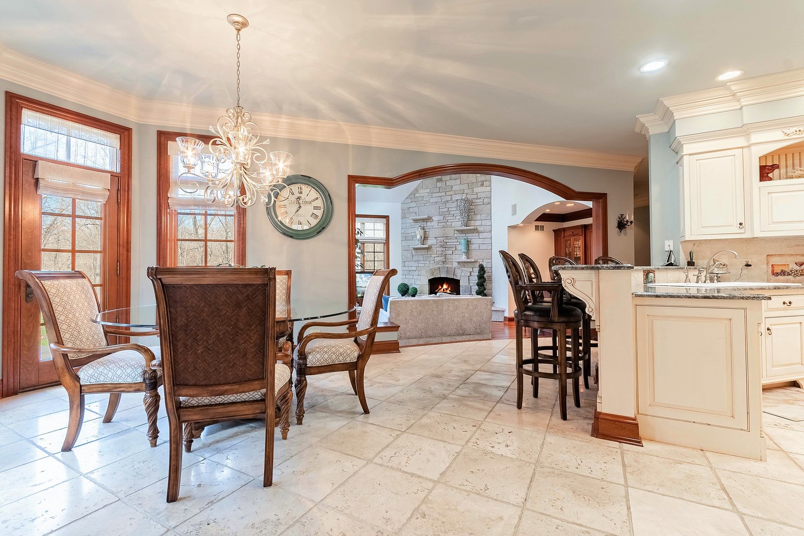 33W644 White Thorne Road Wayne, IL 60184 - Photo 18 of 59 Gallery Image 18
