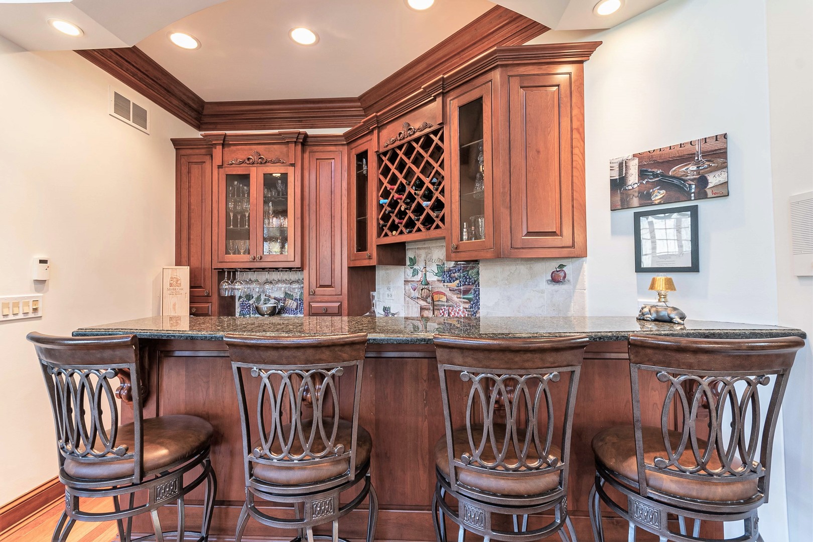 33W644 White Thorne Road Wayne, IL 60184 - Photo 27 of 59 Gallery Image 27