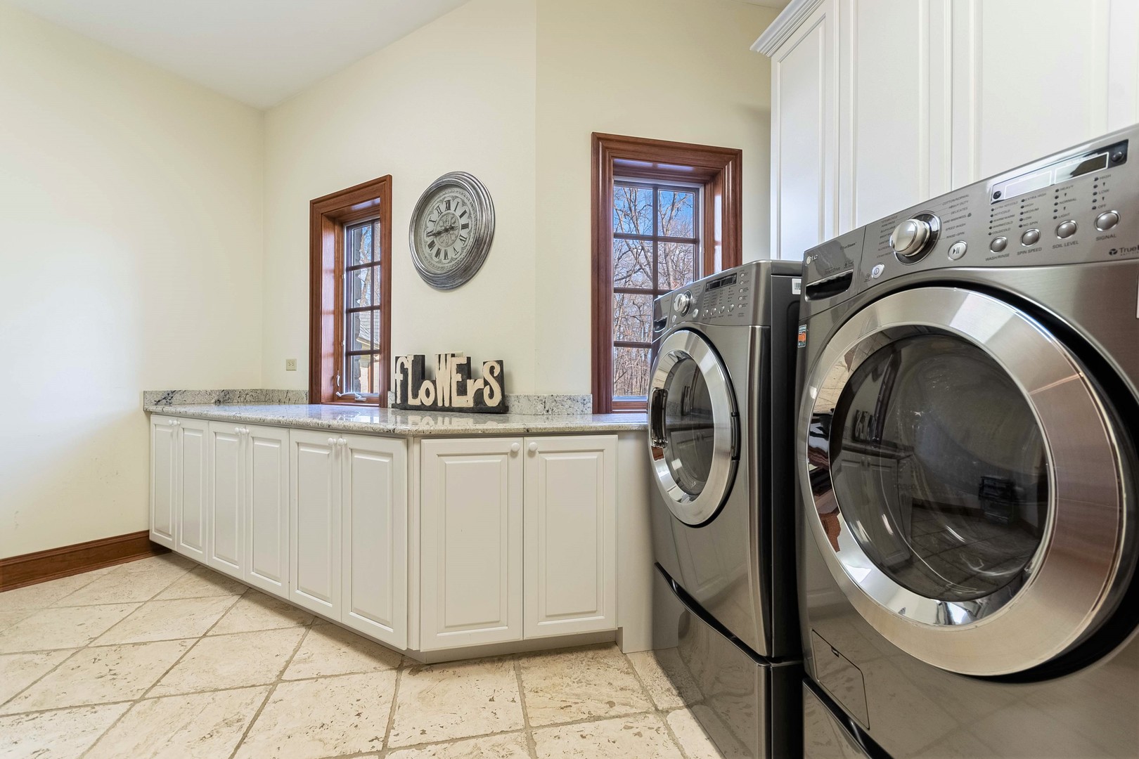 33W644 White Thorne Road Wayne, IL 60184 - Photo 44 of 59 Gallery Image 44