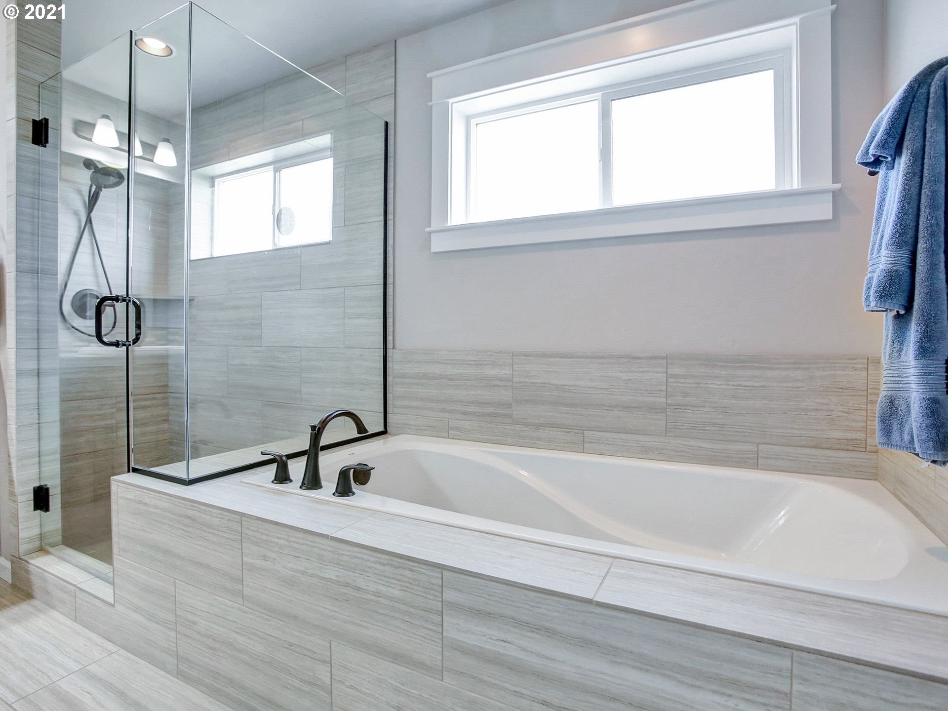 9160 Southwest 166th Terrace Beaverton, OR 97007 - Photo 15 of 30