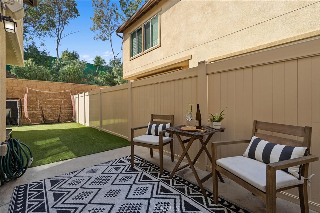 250 West Ridgewood Street Long Beach, CA 90805 - Photo 18 of 44