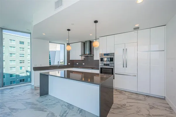 $1,199,000 | 777 3rd Avenue North, Unit 908, St. Petersburg, FL 33701