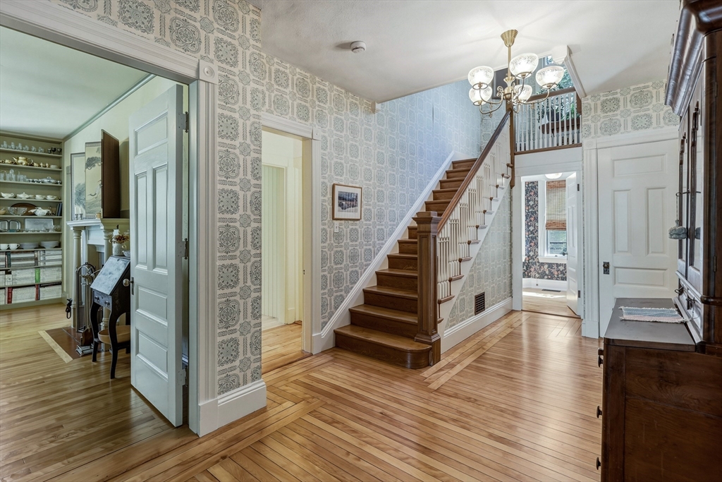 91 Sunset Avenue Amherst, MA 01002 - Photo 26 of 42