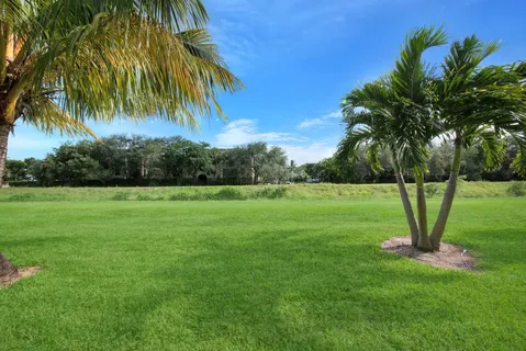 $93,000 | 2812 Garden Drive South, Unit 109, Lake Worth, FL 33461