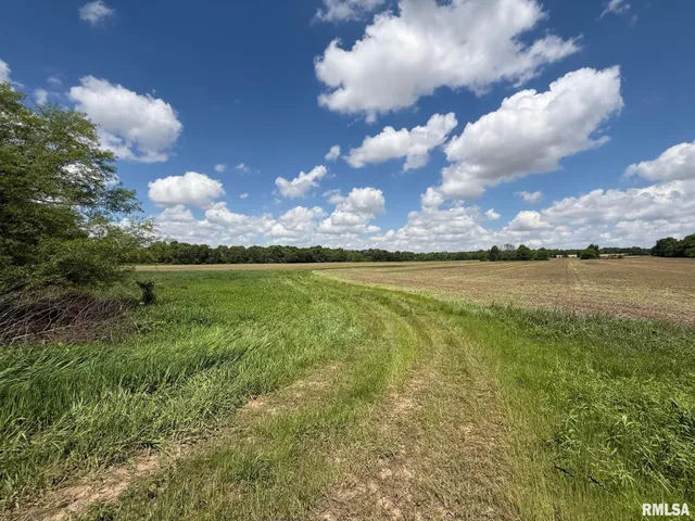 $2,200,500 | 163 M/lsaltriver Acres Lane, Shelbyville, MO 63469