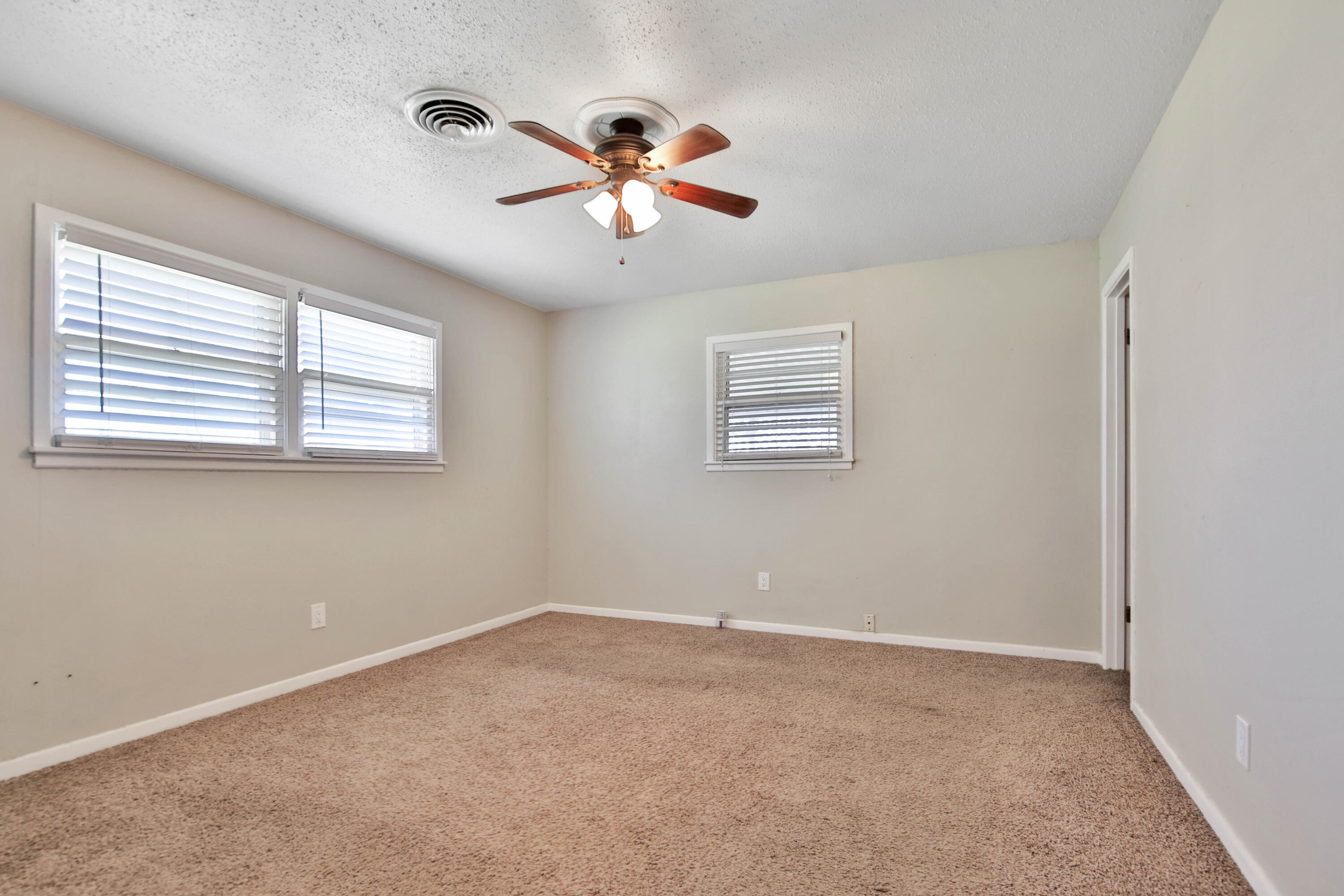 4317 31st Street Lubbock, TX 79410 - Photo 27 of 34 IMG_9850
