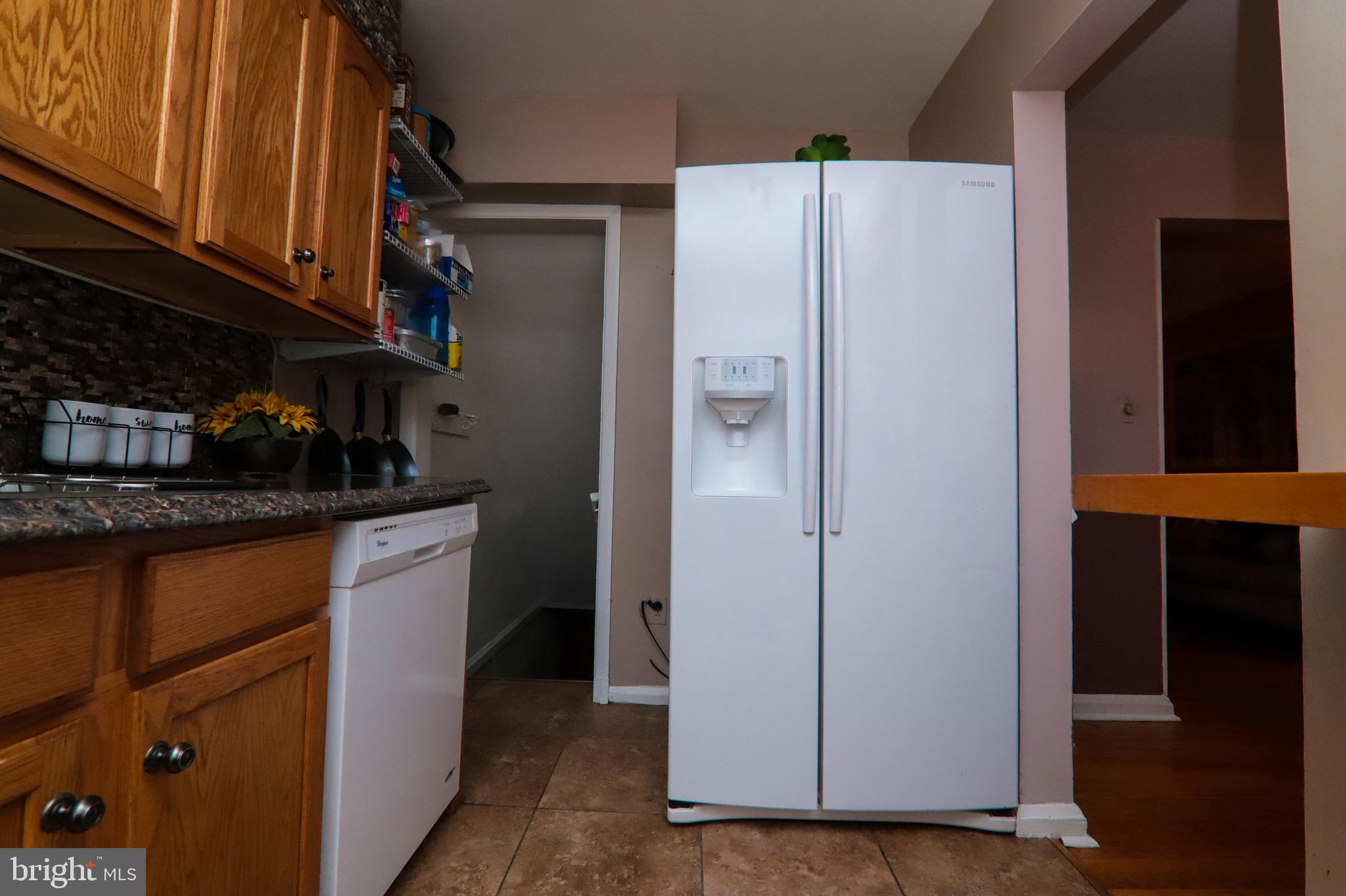 1695 Langford Road Baltimore, MD 21207 - Photo 12 of 37 fridge w icemaker