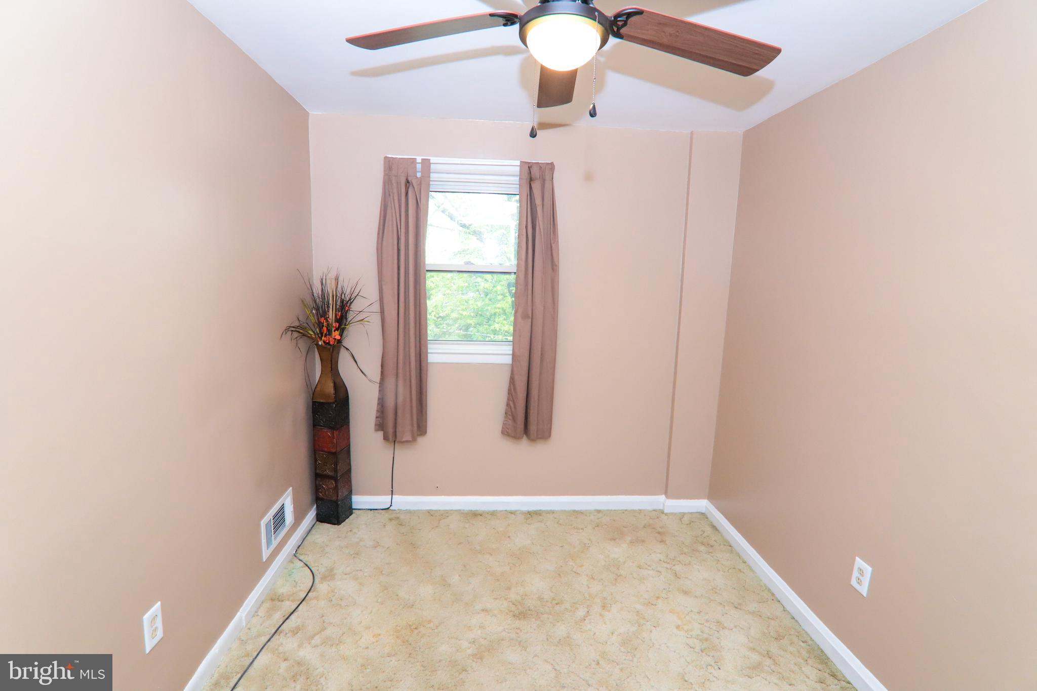 1695 Langford Road Baltimore, MD 21207 - Photo 21 of 37 3rd bedroom