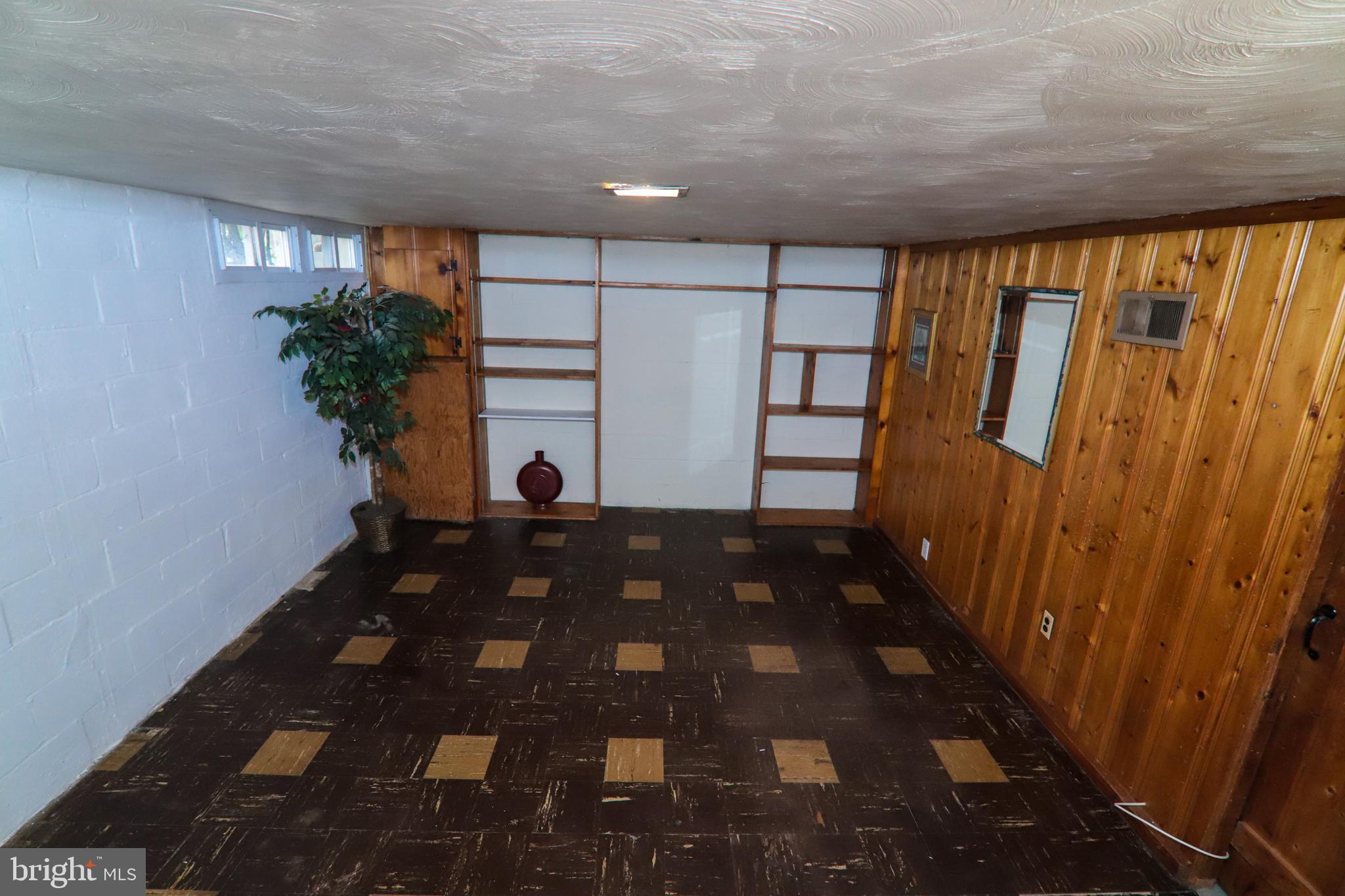 1695 Langford Road Baltimore, MD 21207 - Photo 28 of 37 Family Room in Lower level