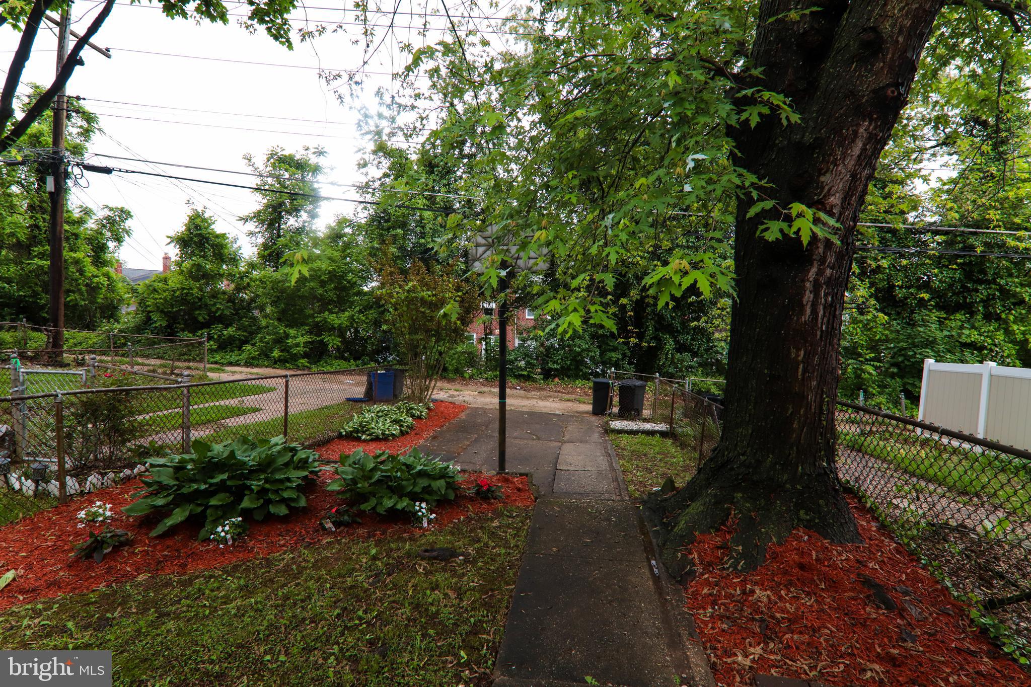 1695 Langford Road Baltimore, MD 21207 - Photo 35 of 37 Beautifully maintained back yard with parking pad!