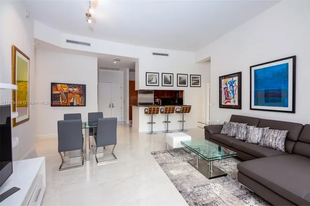 $6,200 | 901 Brickell Key Boulevard, Unit 509, Miami, FL 33131