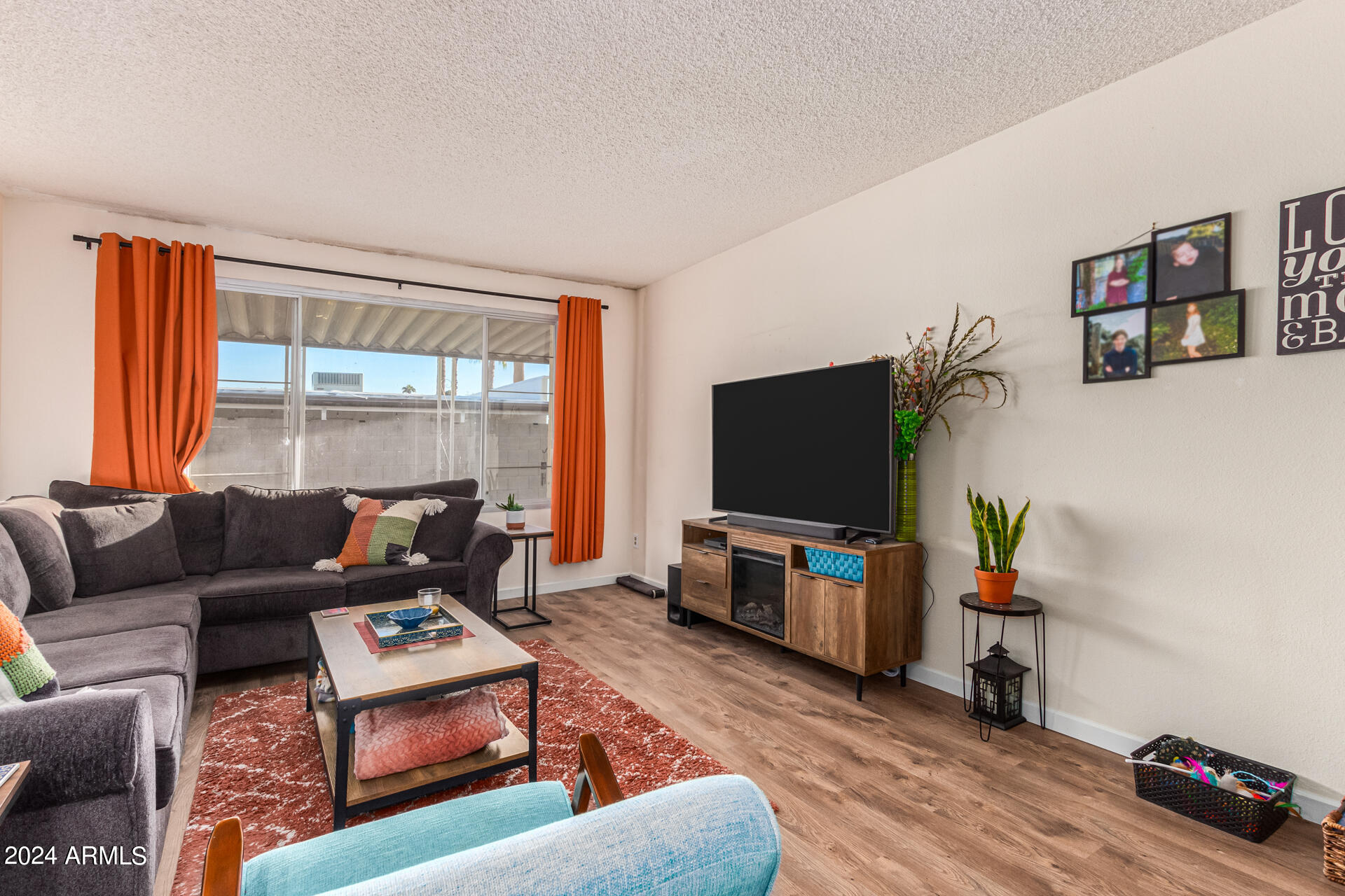 3017 West Hearn Road Phoenix, AZ 85053 - Photo 8 of 29 08 - Hearn