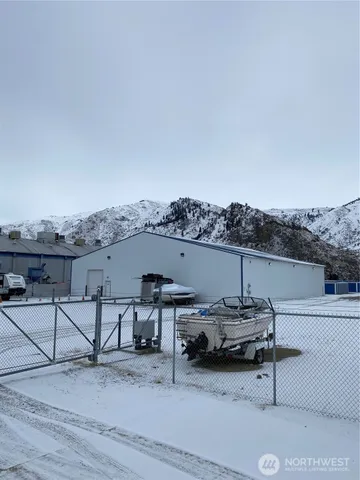 a view of a storage & utility room