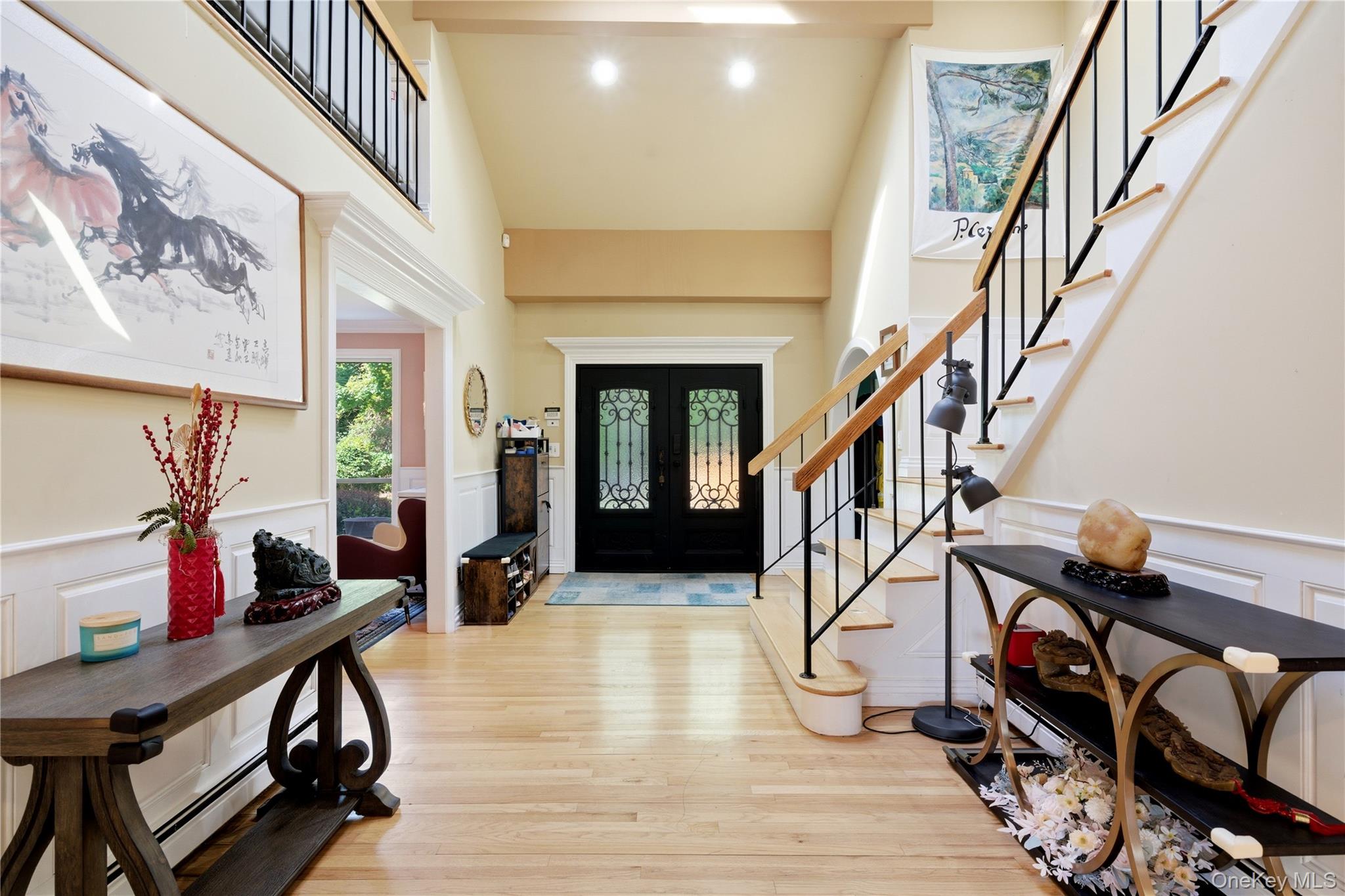 199 Cold Spring Road Syosset, NY 11791 - Photo 5 of 48