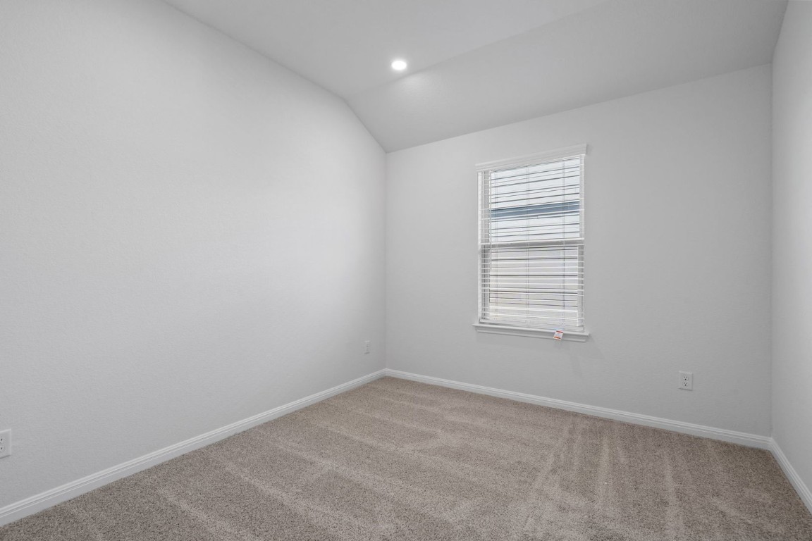 133 Hatari Trail Jarrell, TX 76537 - Photo 15 of 33