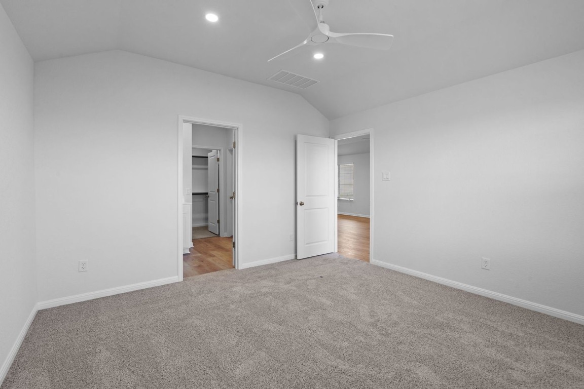 133 Hatari Trail Jarrell, TX 76537 - Photo 16 of 33