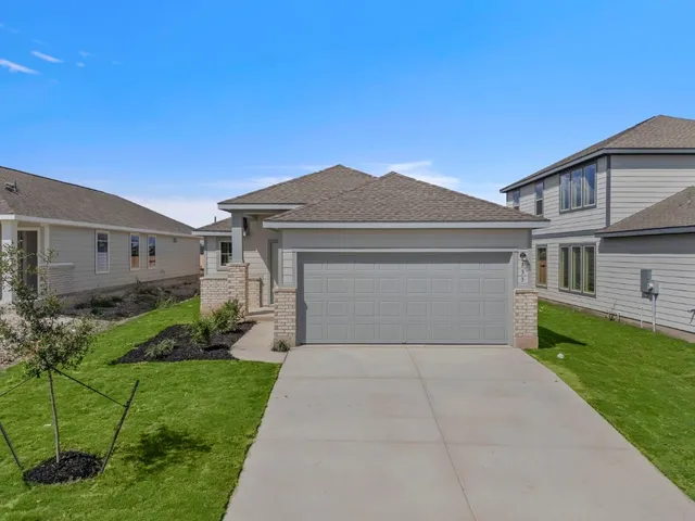 $284,998 | 133 Hatari Trail, Jarrell, TX 76537