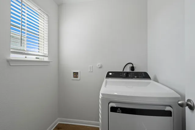 $284,998 | 133 Hatari Trail, Jarrell, TX 76537