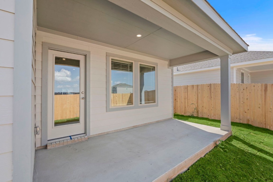 133 Hatari Trail Jarrell, TX 76537 - Photo 22 of 33