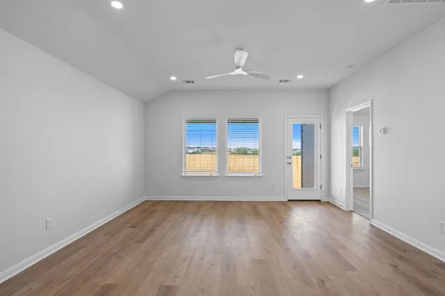 $284,998 | 133 Hatari Trail, Jarrell, TX 76537