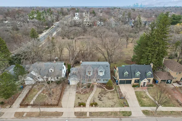 $949,900 | 2212 West 53rd Street, Minneapolis, MN 55419