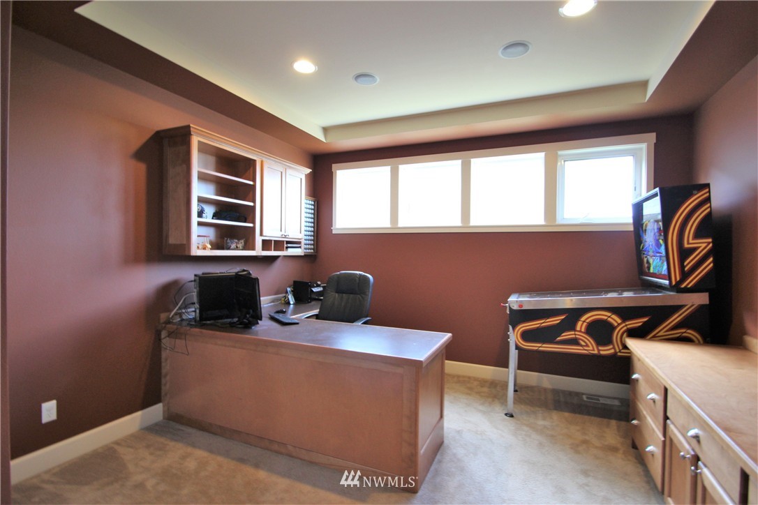 17059 168th Court Southeast Renton, WA 98058 - Photo 12 of 25 Gallery Image 12