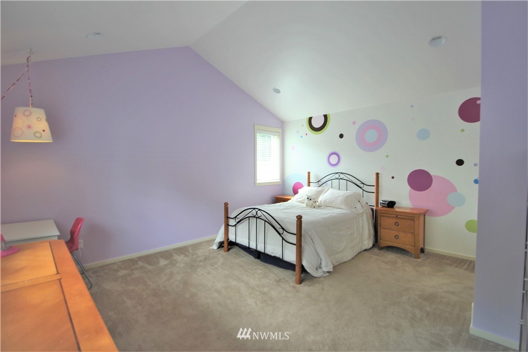 17059 168th Court Southeast Renton, WA 98058 - Photo 18 of 25 Gallery Image 18