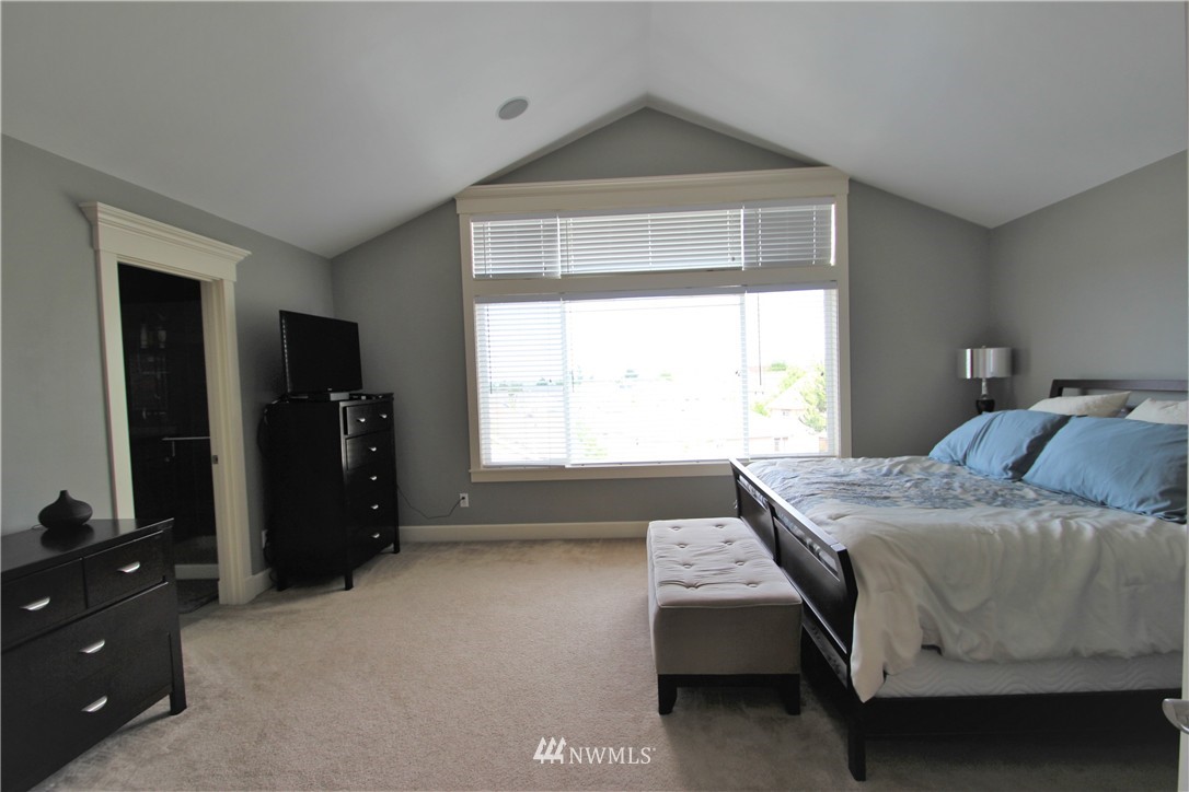 17059 168th Court Southeast Renton, WA 98058 - Photo 21 of 25 Gallery Image 21