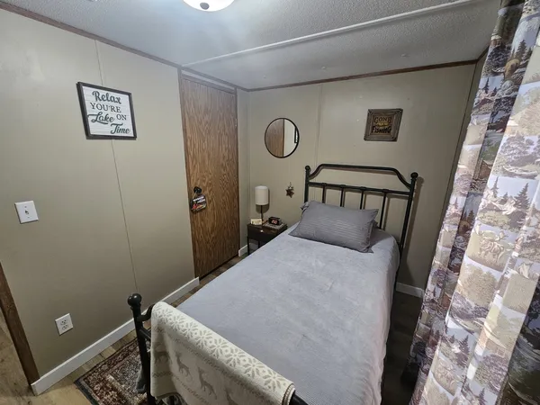 $59,900 | 190 West 5th Street, Bonnie, IL 62816