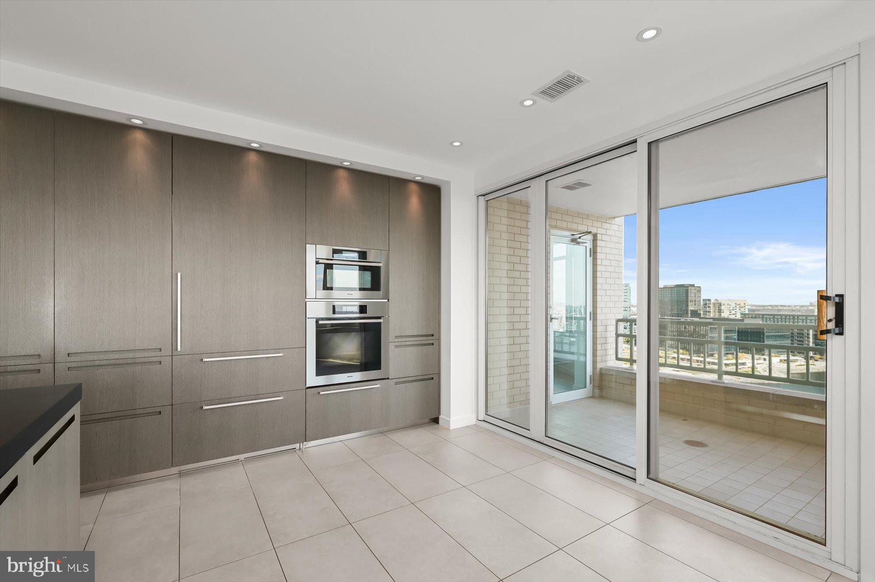 100 Harborview Drive, Unit 1901 Baltimore, MD 21230 - Photo 24 of 107