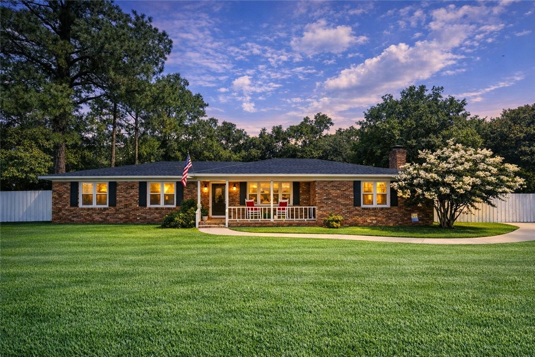 2026 Ellis Lane Blackshear, GA 31516 - Photo 1 of 23