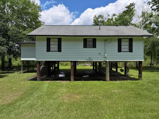 $320,000 | 315 Getaway Lane, Surrency, GA 31563