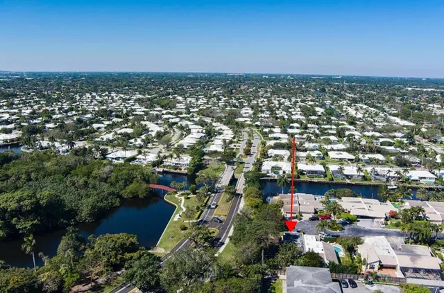 $749,900 | 894 Camino Gardens Lane, Boca Raton, FL 33432