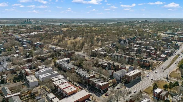 $1,250 | 2348 Rutger Street, Unit B, St. Louis, MO 63104