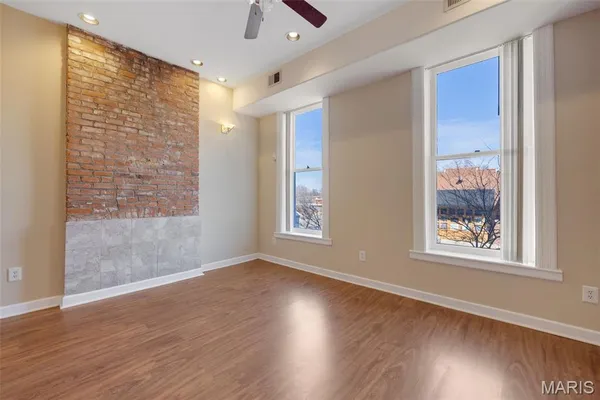$1,250 | 2348 Rutger Street, Unit B, St. Louis, MO 63104