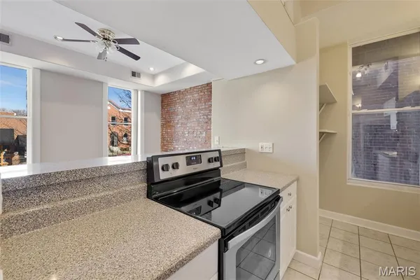 $1,250 | 2348 Rutger Street, Unit B, St. Louis, MO 63104