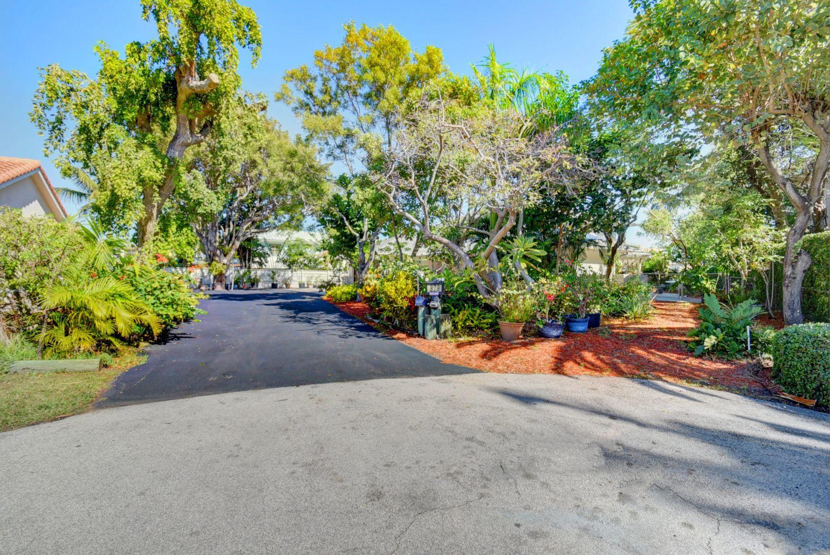 879 Berkley Street Boca Raton, FL 33487 - Photo 5 of 58 04_virtuals1 (4)